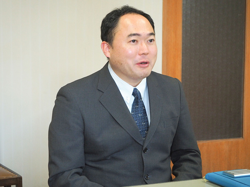 ICTセンター長　中尾 友也 教諭
