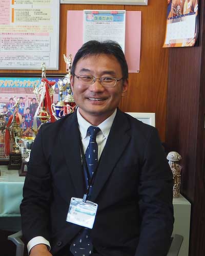 守谷市立けやき台中学校
嶋田 知成 教頭
