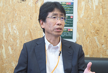 長塚和徳校長