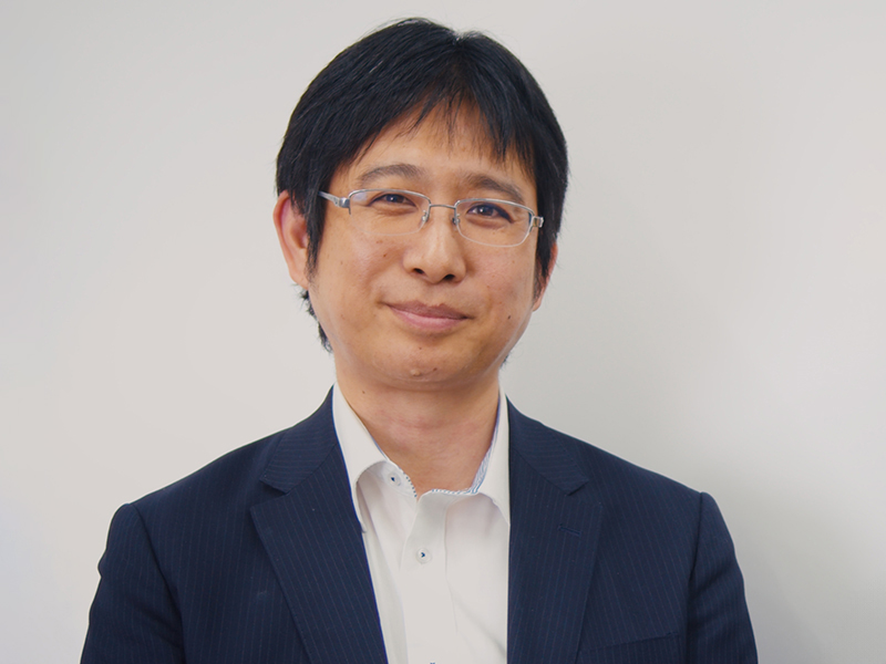 中河内 孝 氏 小中部事業本部 教材開発部 国語科コンテンツリーダー Vコース立ち上げ時の主要メンバー。 カリキュラム、授業の内容、小テスト等、湘南ゼミナールの国語科の土台作りを担う。