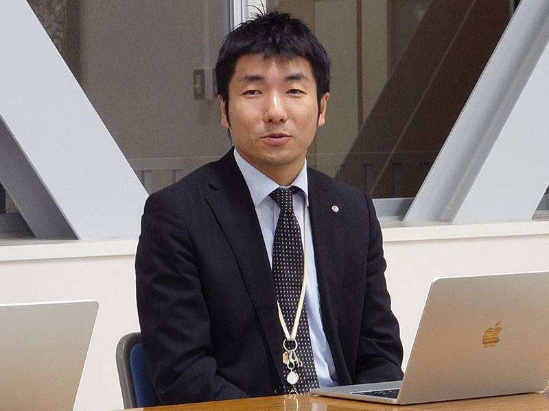 大分県教育庁遠隔教育配信センター<br />副主幹 瓜生田浩司 氏