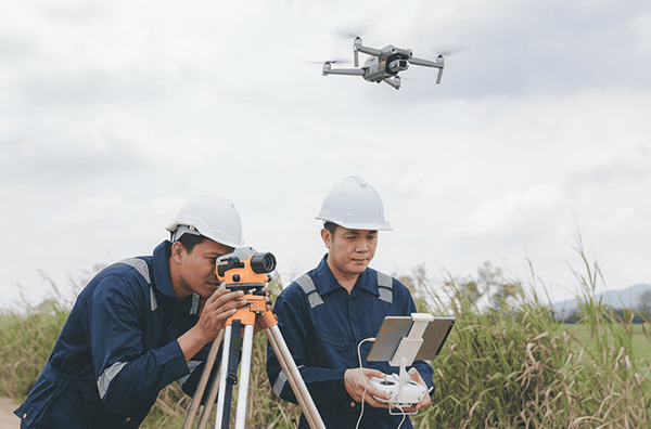 ドローンとICT建機