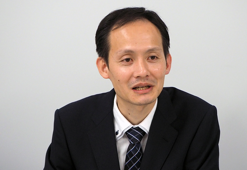 情報システム部 業務IT化プロジェクトリーダー　谷健司氏